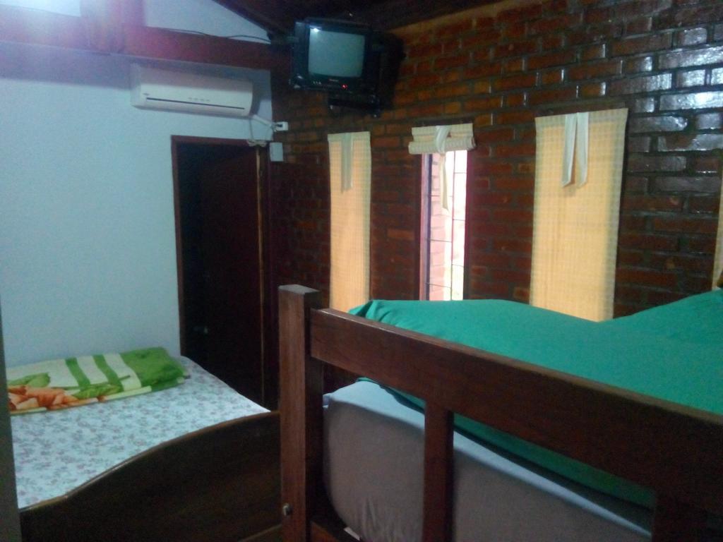 Iguazu Rey Hostel Пуерто Игуасу Екстериор снимка