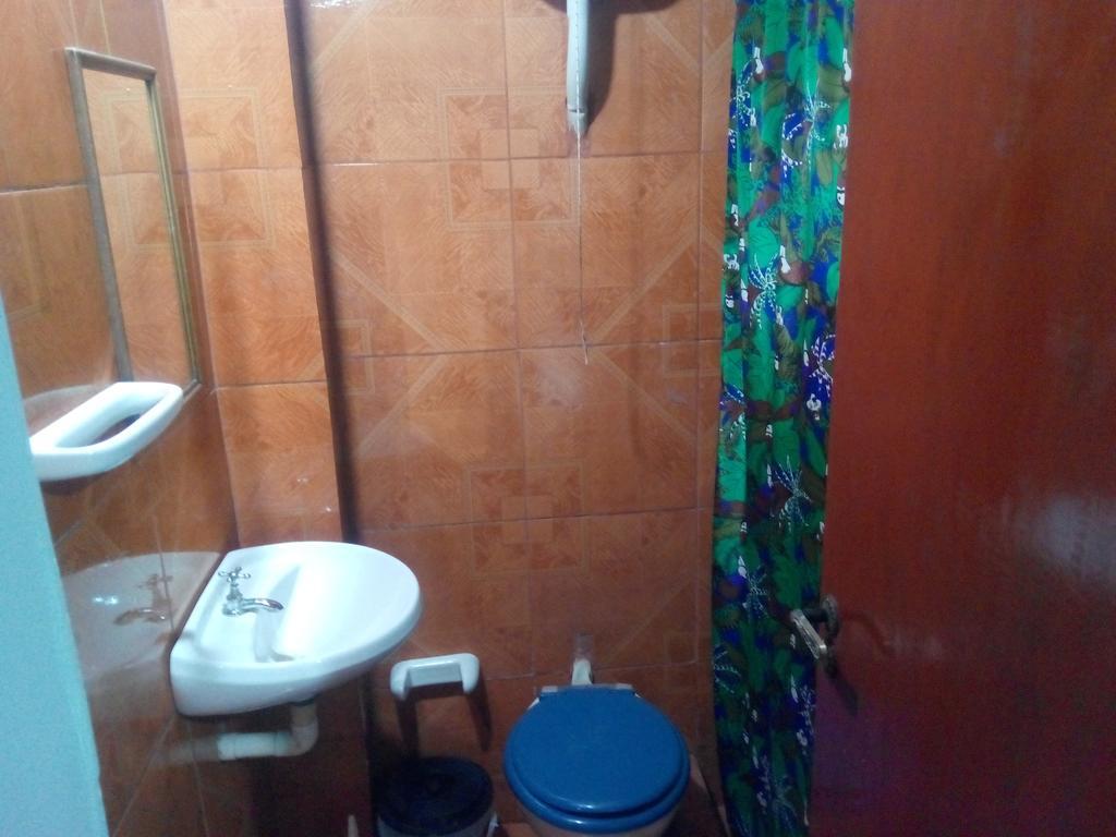 Iguazu Rey Hostel Пуерто Игуасу Екстериор снимка