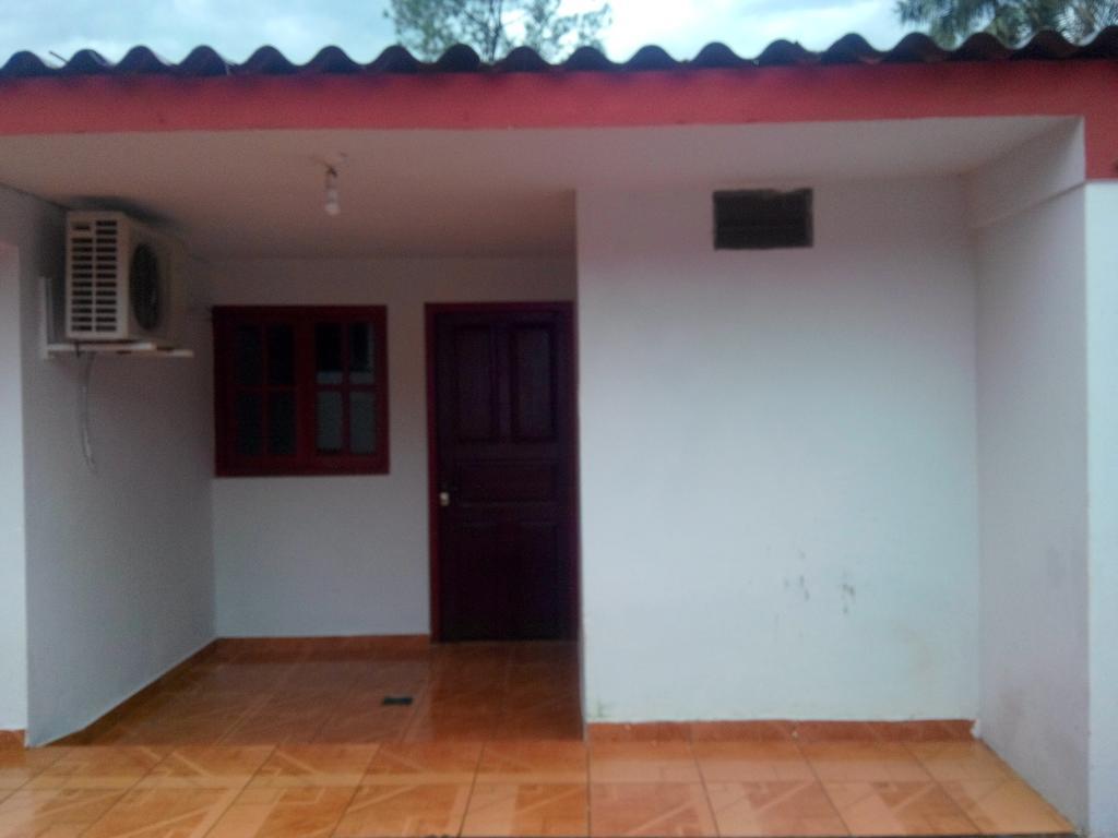 Iguazu Rey Hostel Пуерто Игуасу Екстериор снимка