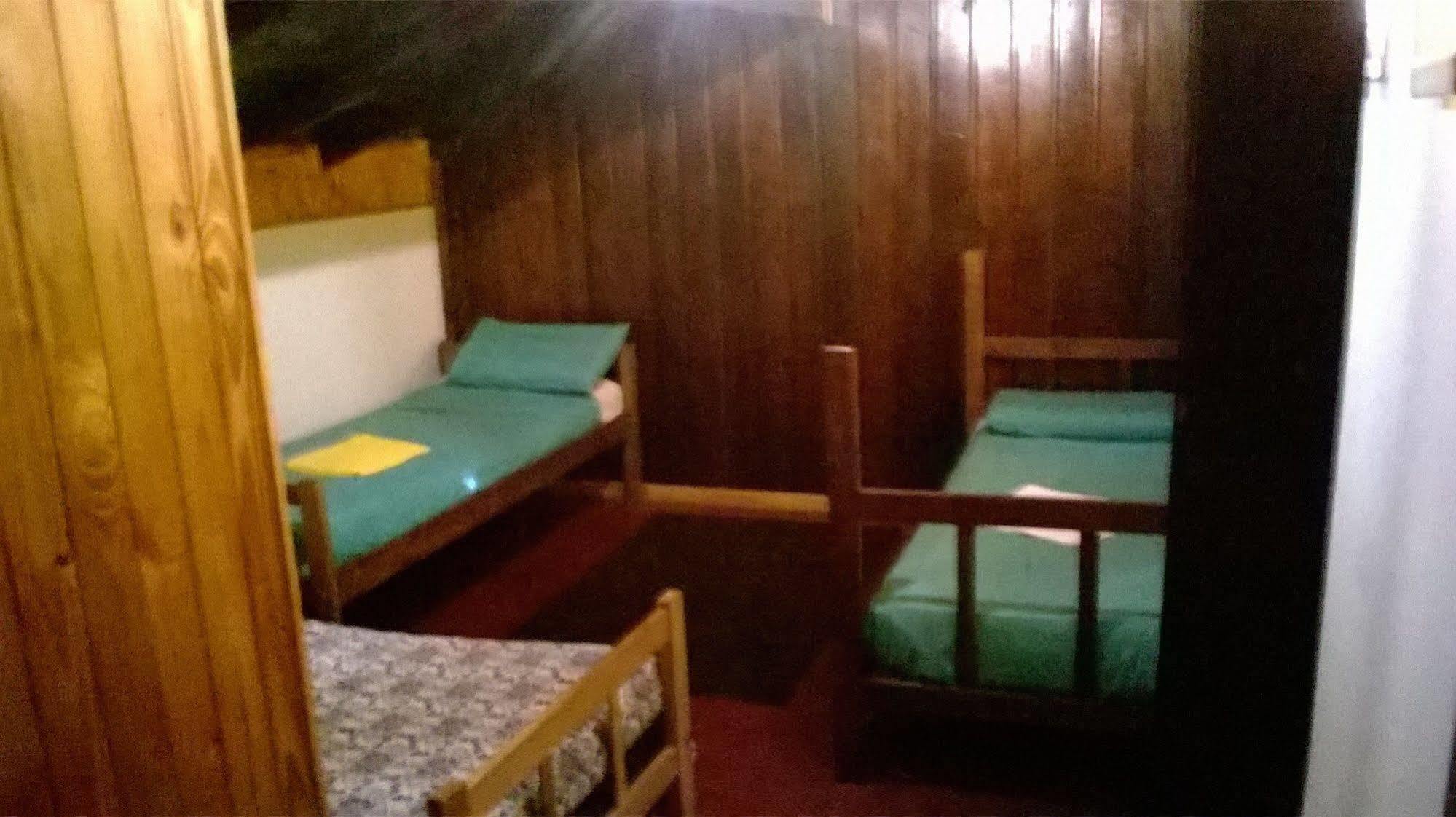 Iguazu Rey Hostel Пуерто Игуасу Екстериор снимка
