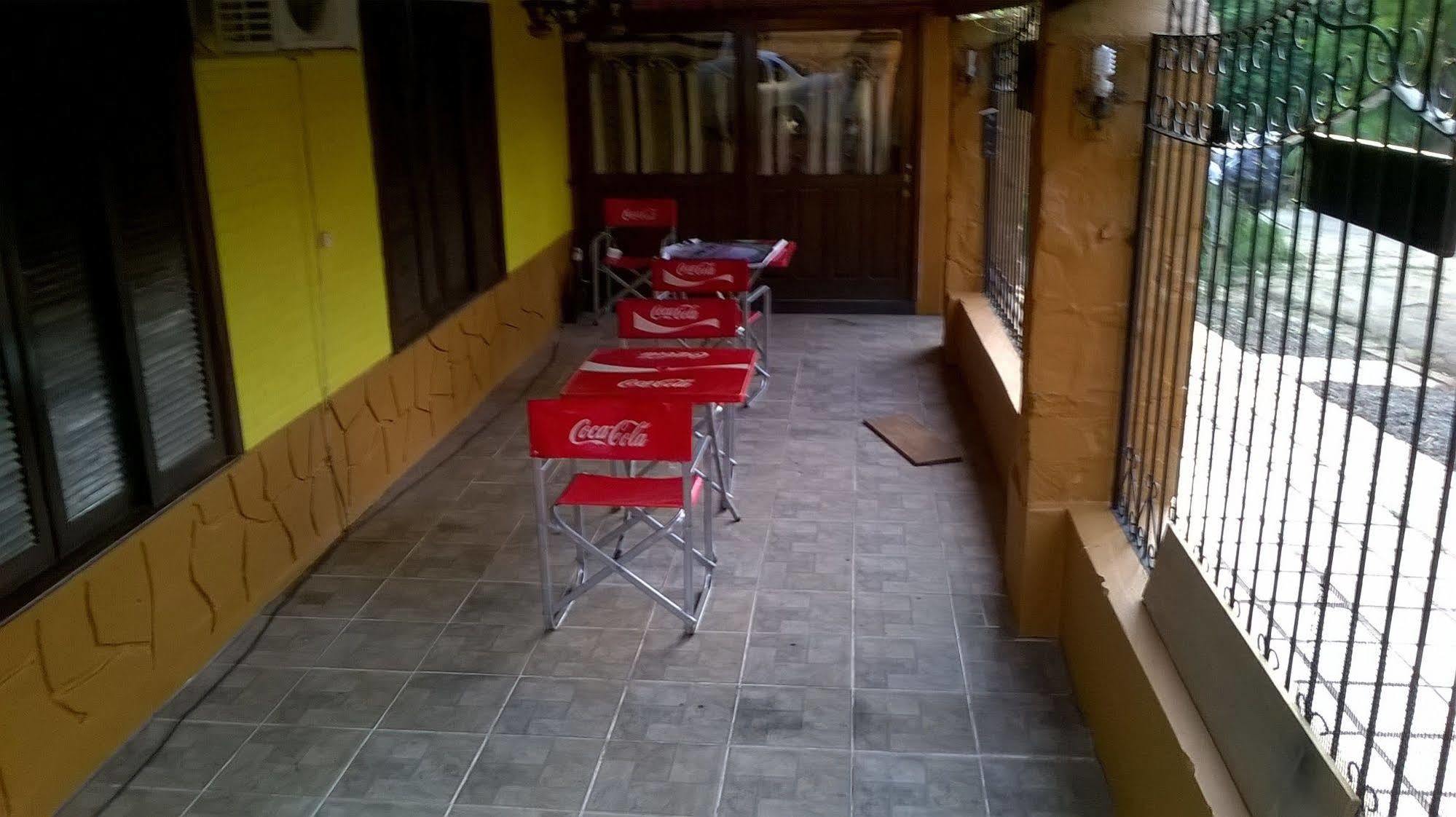 Iguazu Rey Hostel Пуерто Игуасу Екстериор снимка